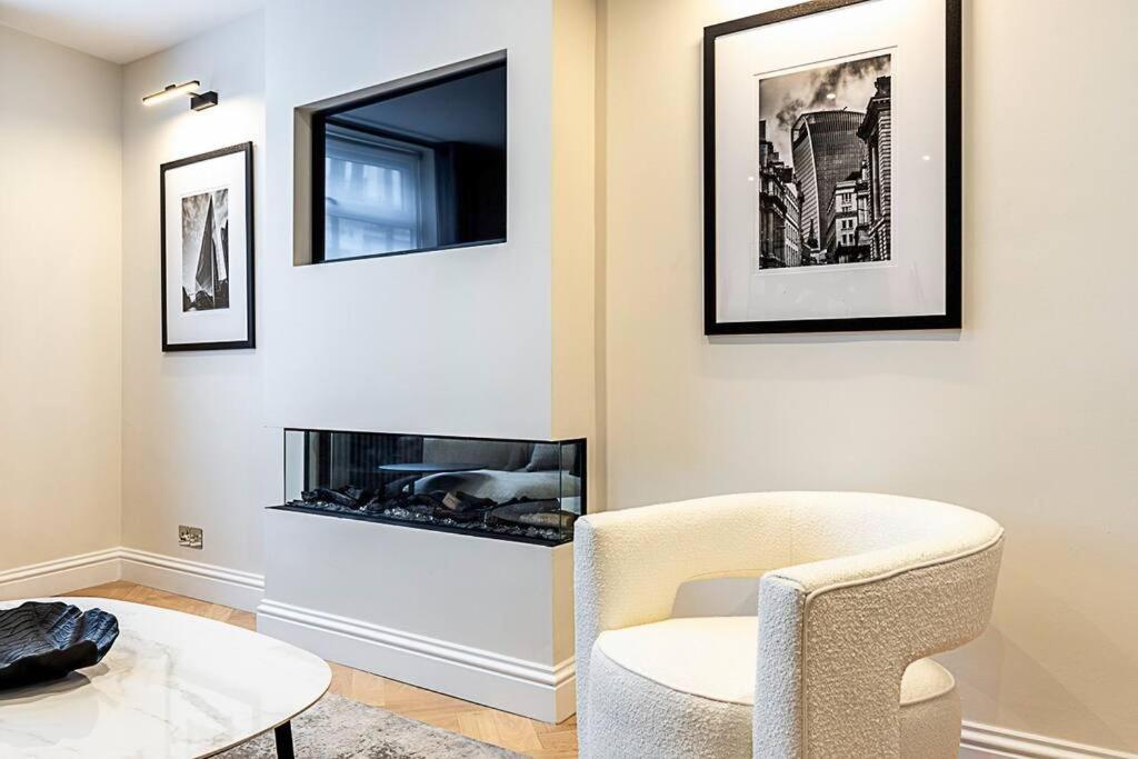 Appartamento Urban Chic 2-bedroom Mews Escape Londra